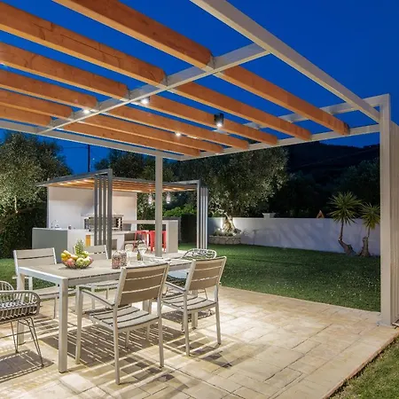 Gala's Elegant Villa *