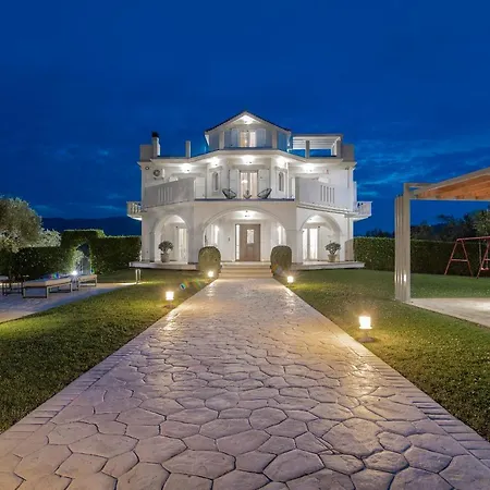 Villa Gala's Elegant *