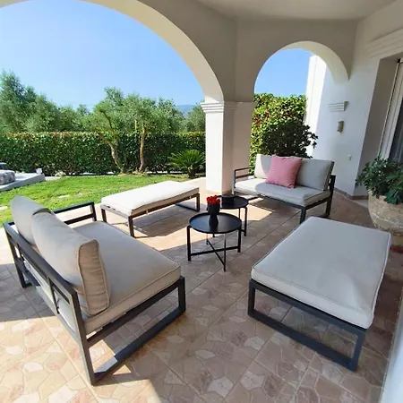 Villa Gala's Elegant Tragaki