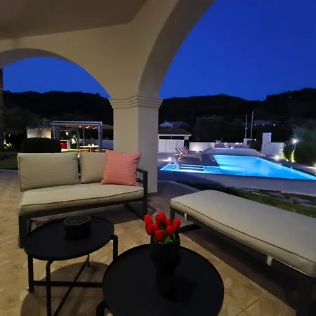 Villa Gala's Elegant Tragaki