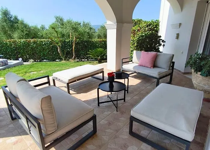 Villa Gala's Elegant Tragaki
