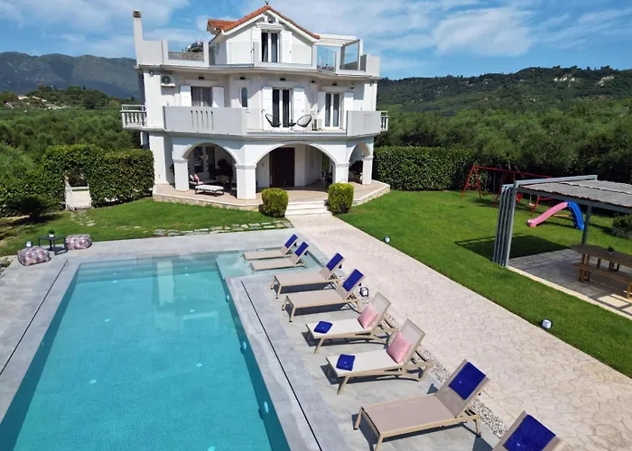Gala's Elegant Villa